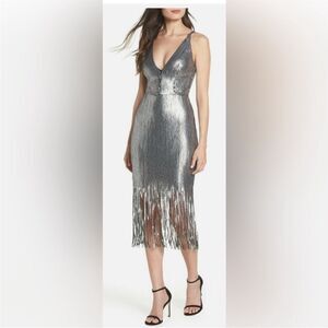 Dress the population Chic Silver sequinMidi Dress with Fringe Detail, S